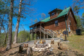 Cozy 2BR FIRE PIT Hot Tub Pool Table FREE Attraction Tickets